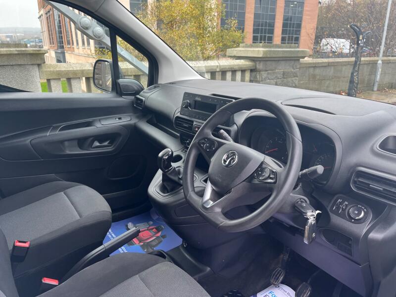 VAUXHALL COMBO