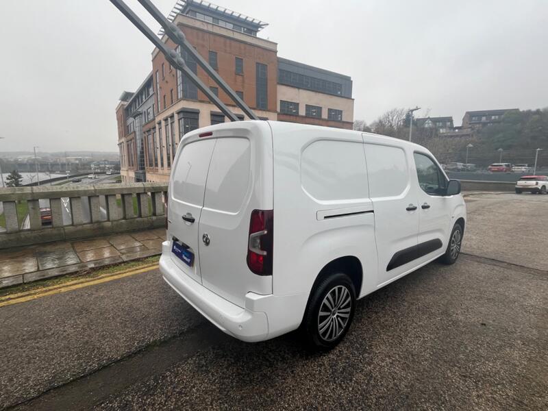 VAUXHALL COMBO