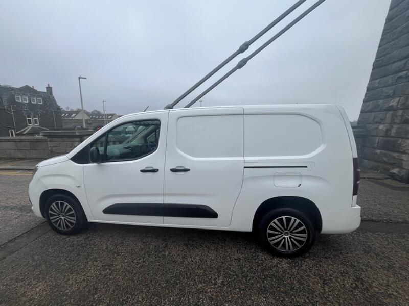VAUXHALL COMBO