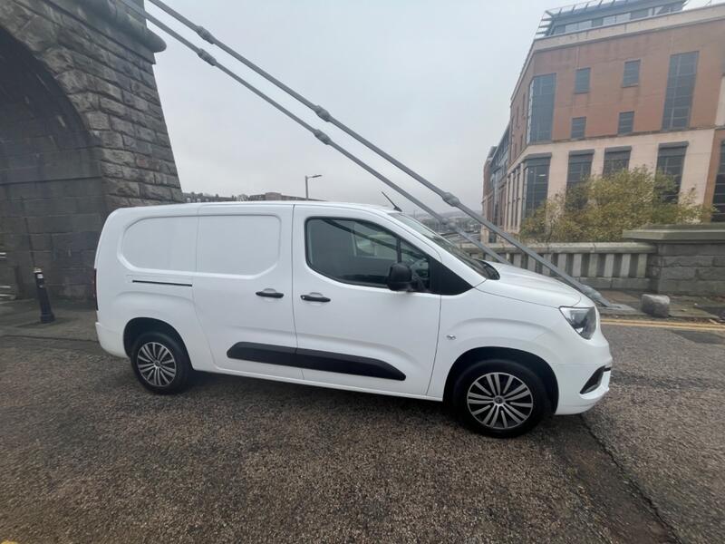 VAUXHALL COMBO