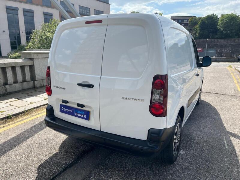 PEUGEOT PARTNER