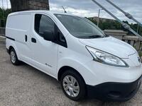 NISSAN E-NV200