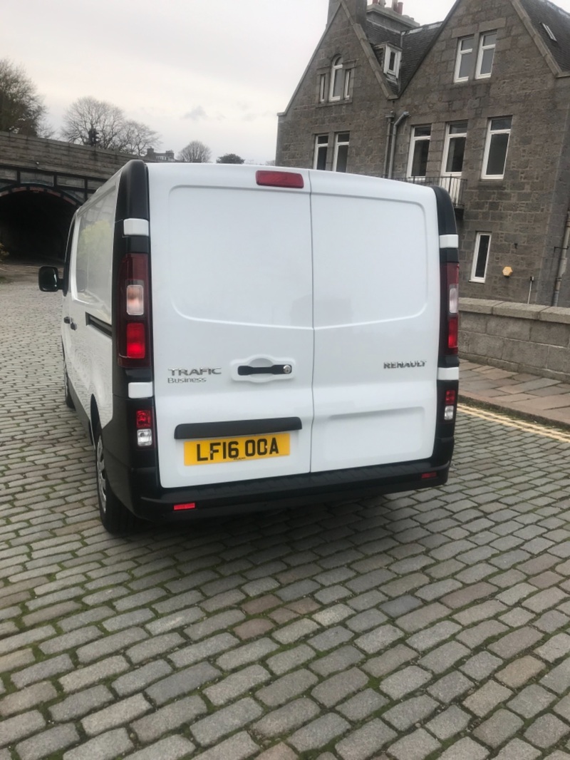 RENAULT TRAFIC