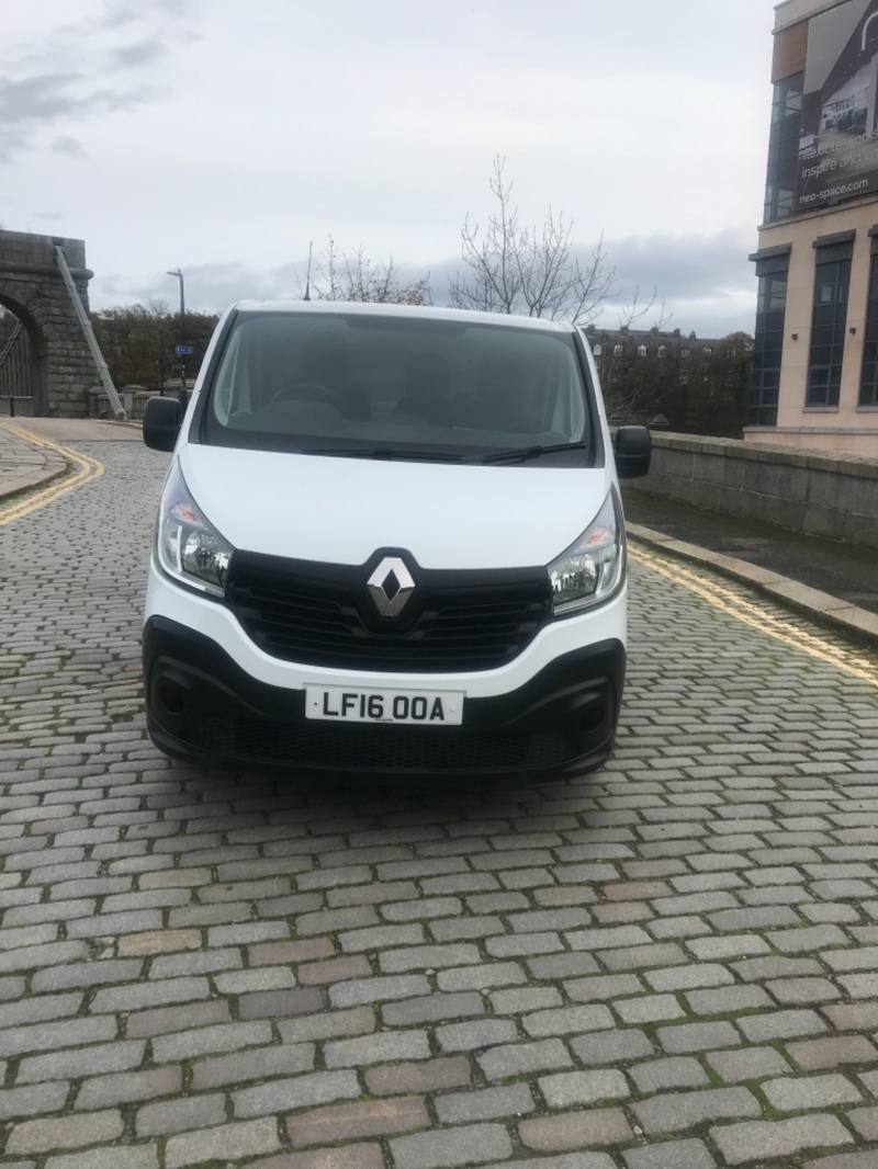 RENAULT TRAFIC