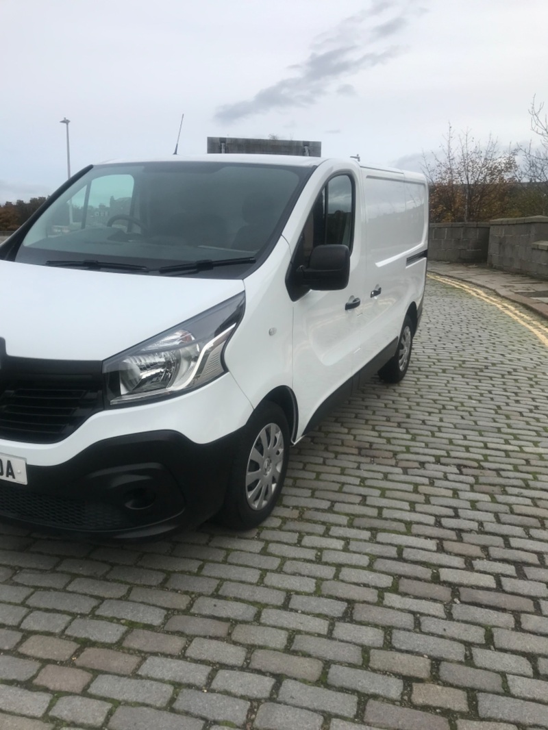 RENAULT TRAFIC
